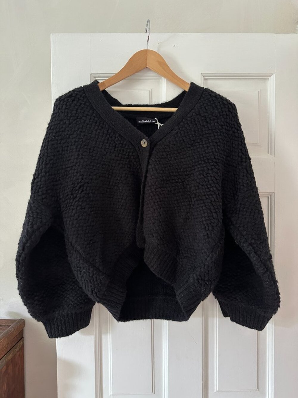*NWT* Atelier Delphine Tristan French Terry Alpaca Cropped Cardigan, Black